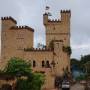 Pérou - Château européen dans le village de Lamas